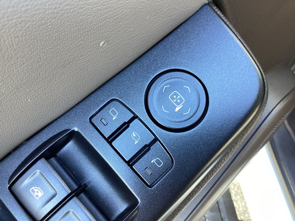 Used 2018 GMC Yukon SUV