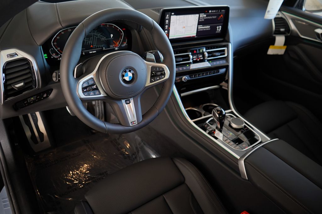 Thumbnail: 2026 BMW 8 Series - 12