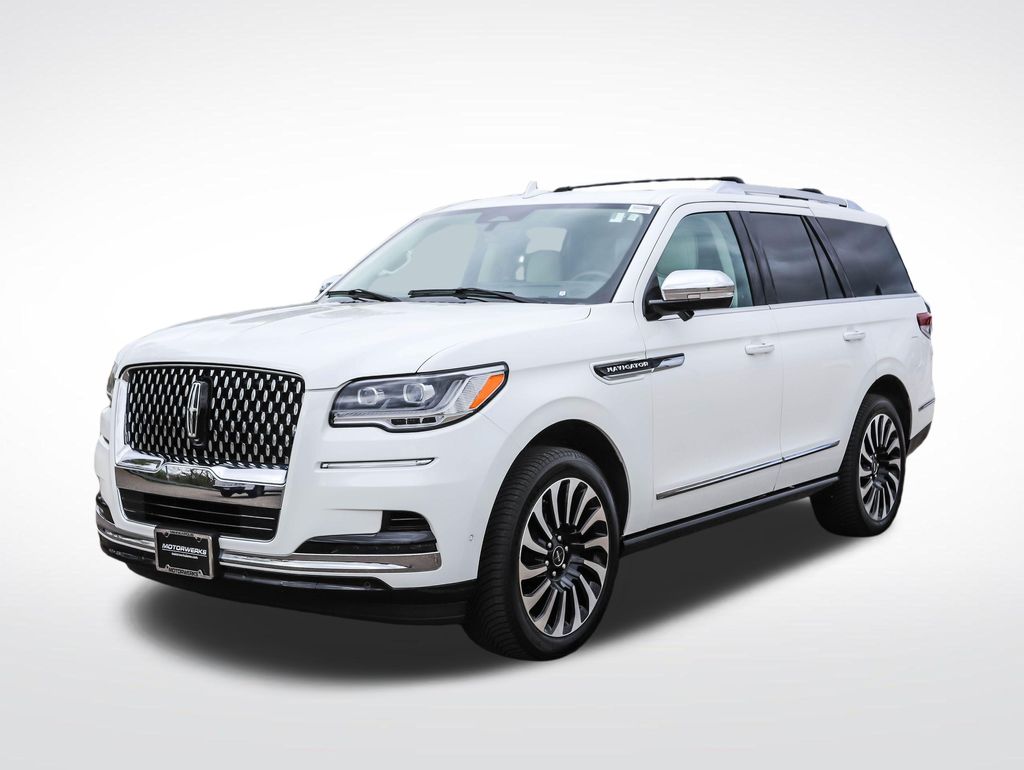 Thumbnail: 2022 Lincoln Navigator - 1