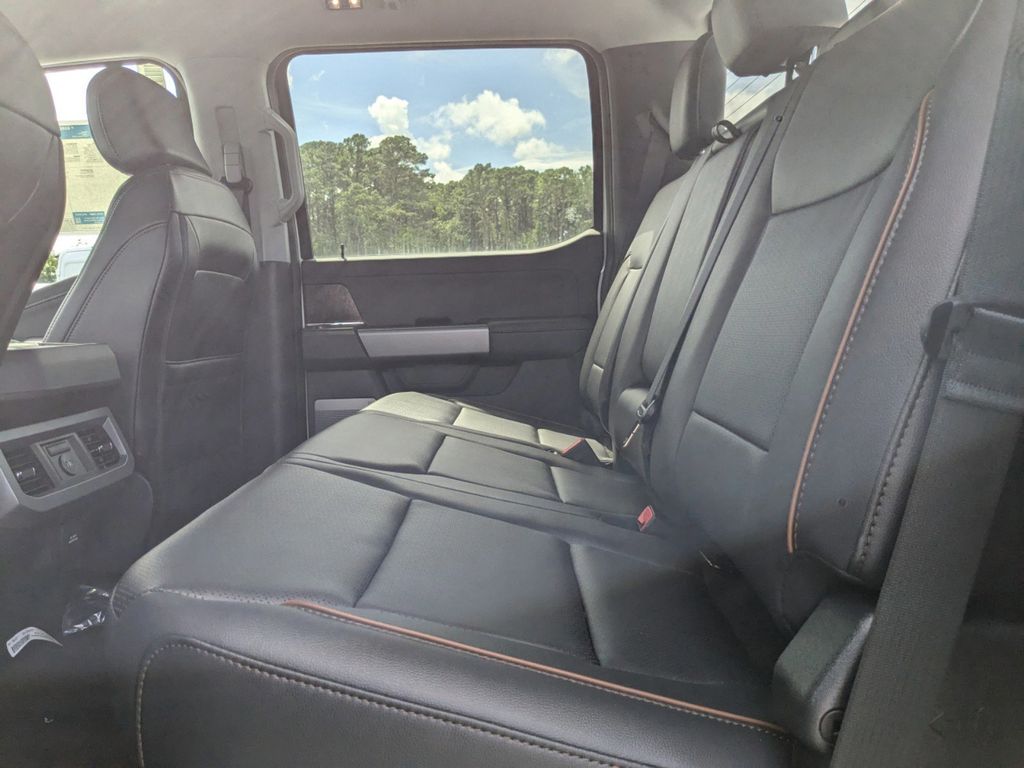 2025 Ford F-250 Super Duty Lariat