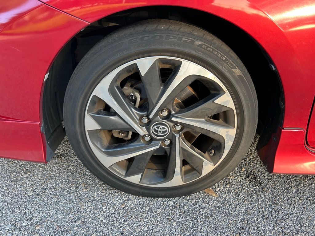 Thumbnail: 2018 Toyota Corolla iM - 9