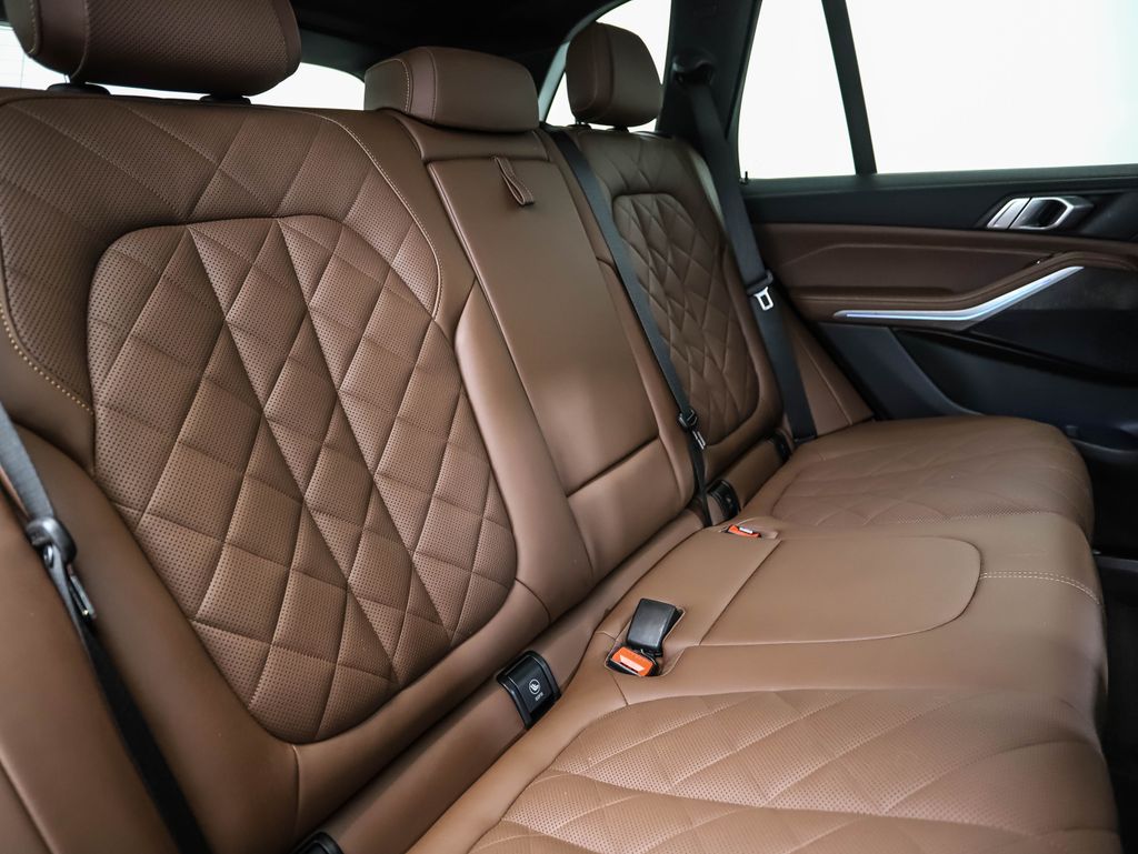 Thumbnail: 2023 BMW X5 - 28