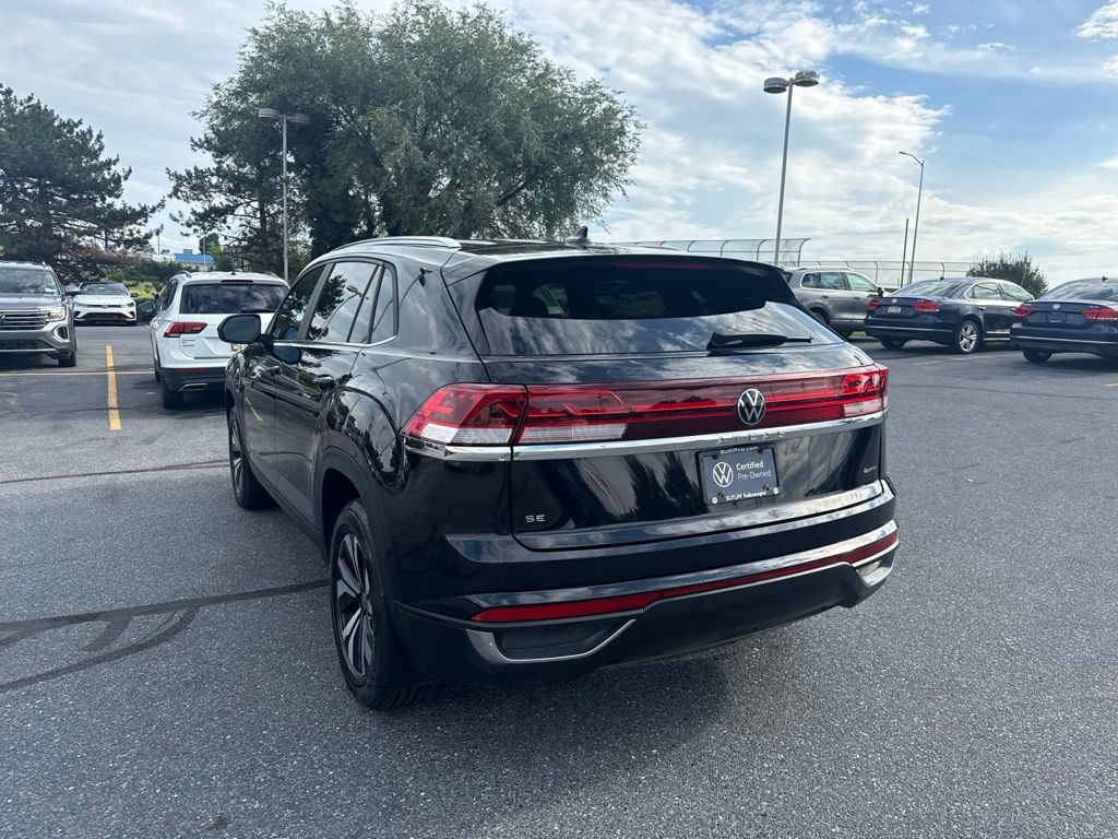 2024 Volkswagen Atlas Cross Sport 2.0T SE Black at Subaru and VW of Moon Township