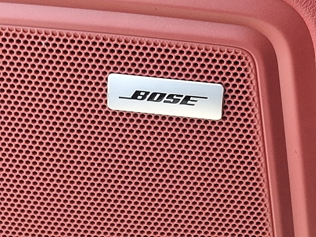 Thumbnail: 2025 Porsche Macan - 27