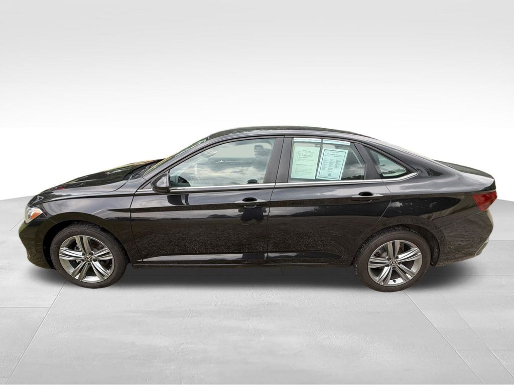 2024 Volkswagen Jetta 1.5T SE - Image 3