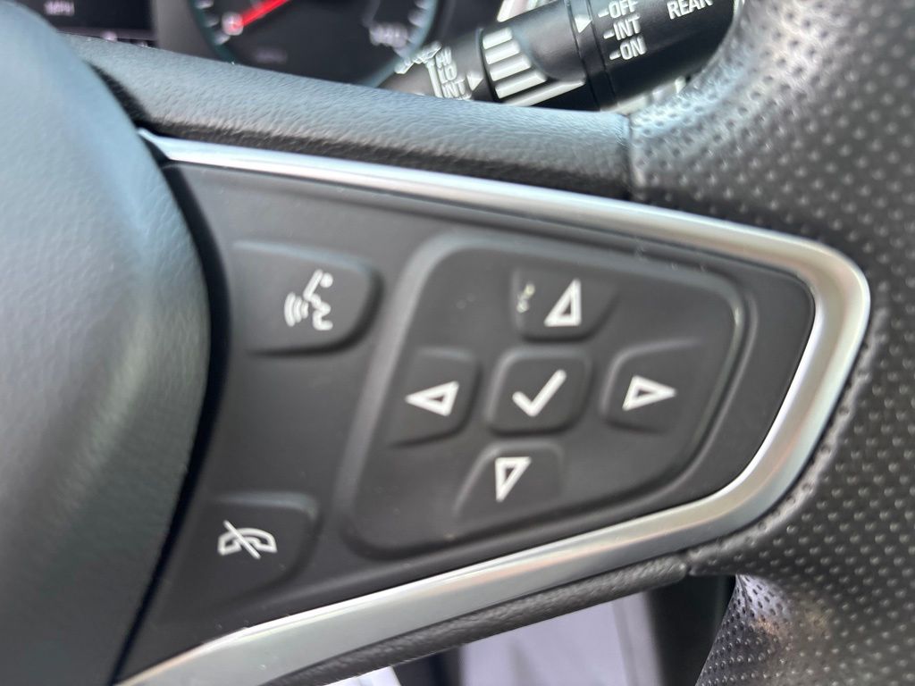 Used 2023 Chevrolet Equinox SUV