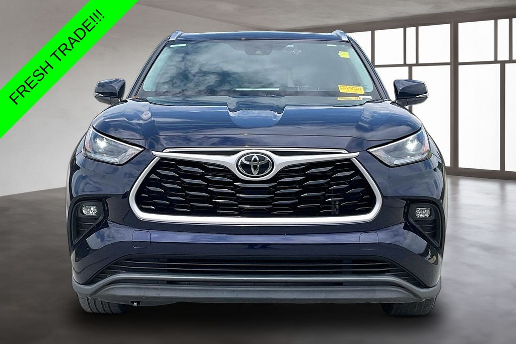 Used 2021 Toyota Highlander SUV