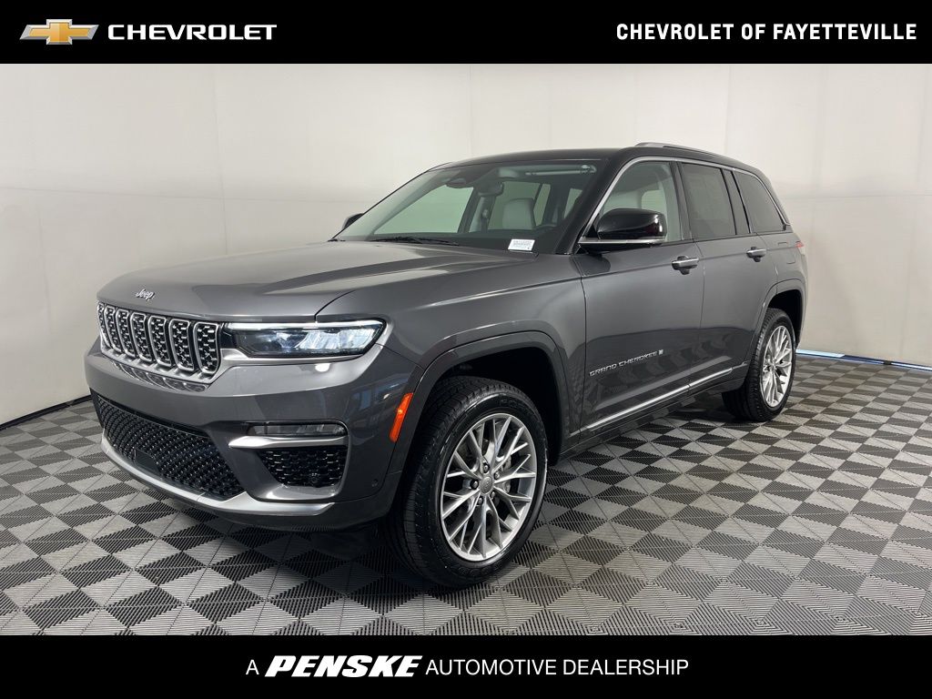 2023 Jeep Grand Cherokee Summit -
                Fayetteville, AR