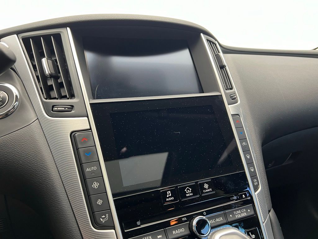 2022 INFINITI Q50 Luxe 13