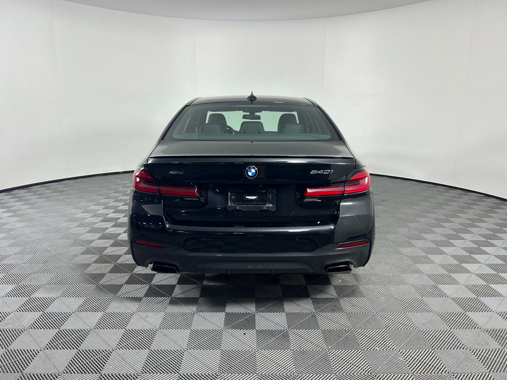 Thumbnail: 2023 BMW 5 Series - 6