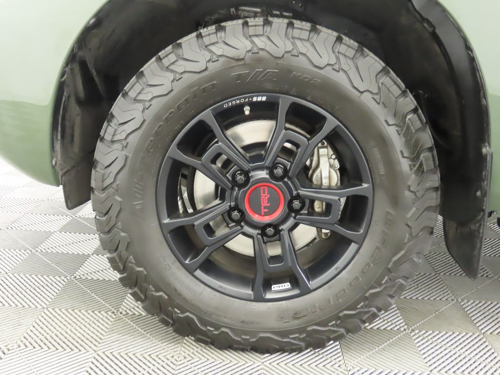 Thumbnail: 2020 Toyota Sequoia - 32