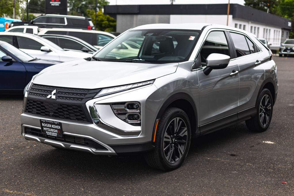 2025 Mitsubishi Eclipse Cross SE thumbnail 5