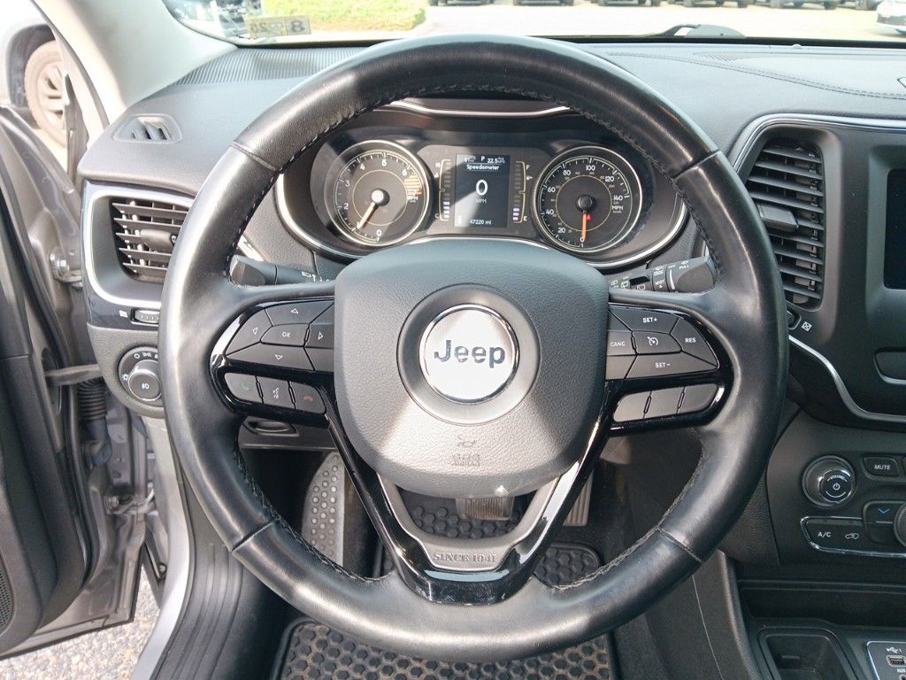 2020 Jeep Cherokee Altitude 14