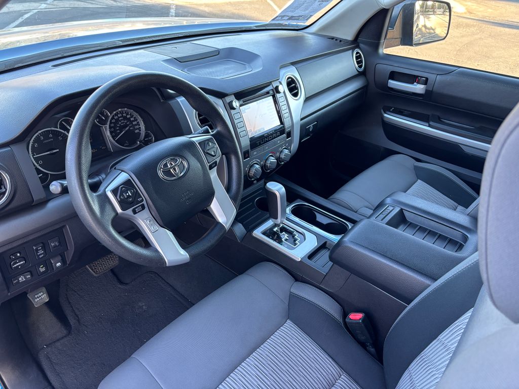 Thumbnail: 2016 Toyota Tundra - 9