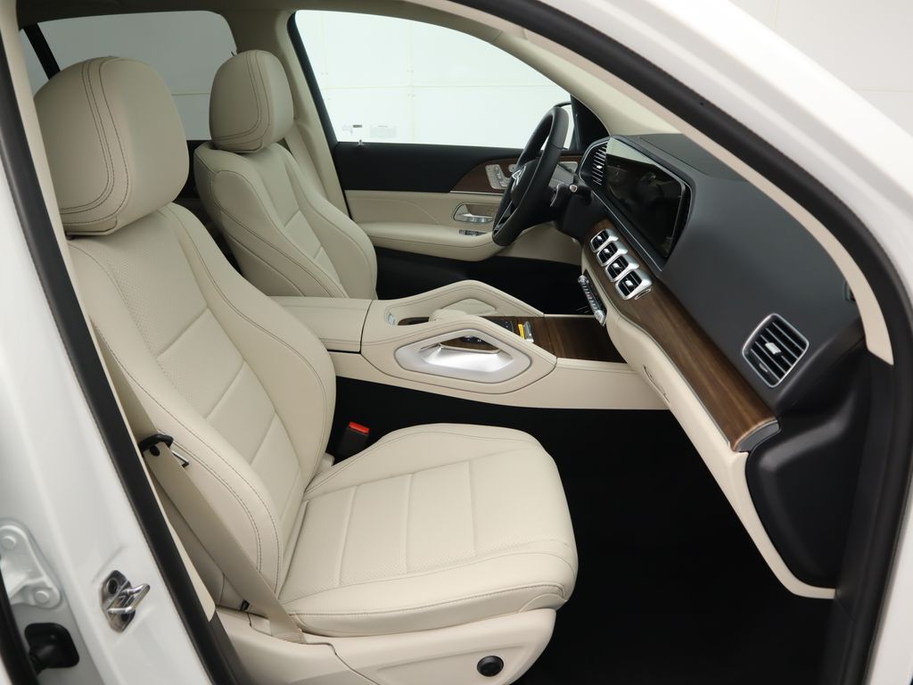 Thumbnail: 2026 Mercedes-Benz GLE - 22