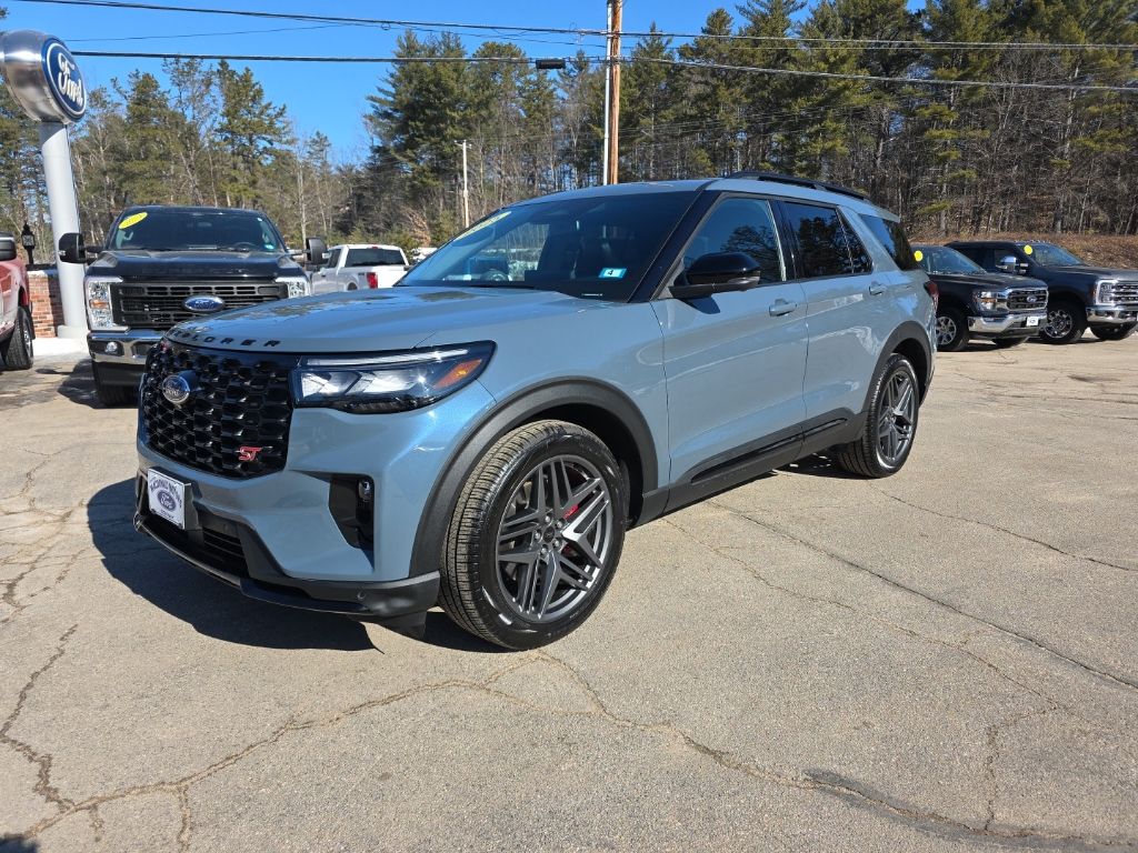 2025 Ford Explorer ST AWD