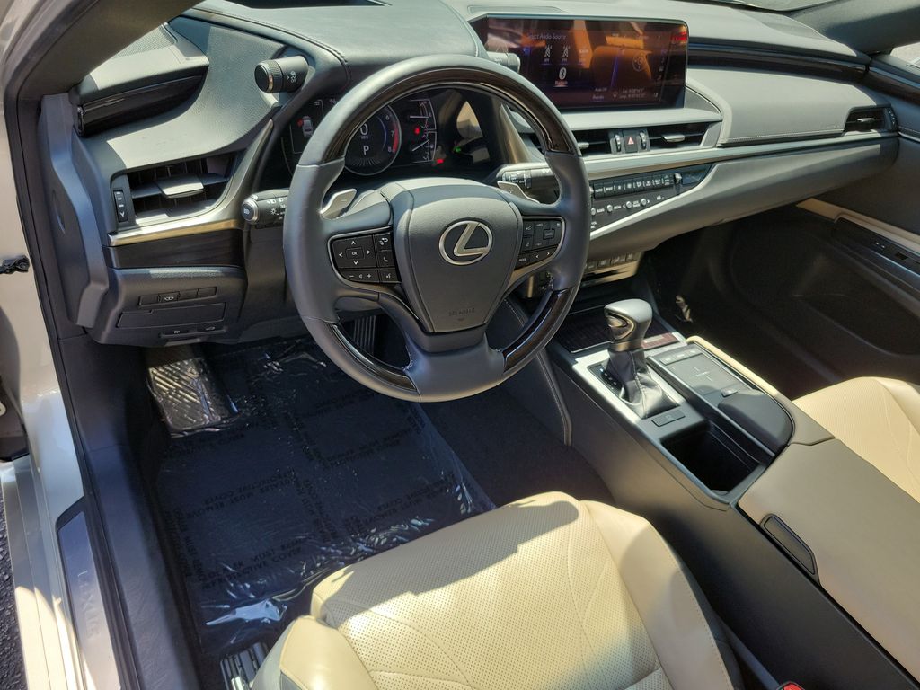 used 2019 Lexus ES car, priced at $29,998