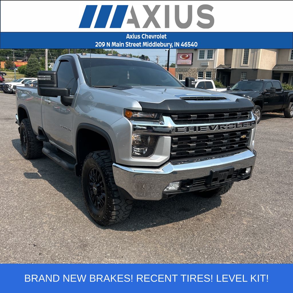 Silver Ice Metallic 2022 Chevrolet Silverado 2500HD Pickup Truck Four-Wheel Drive 6-Speed Automatic