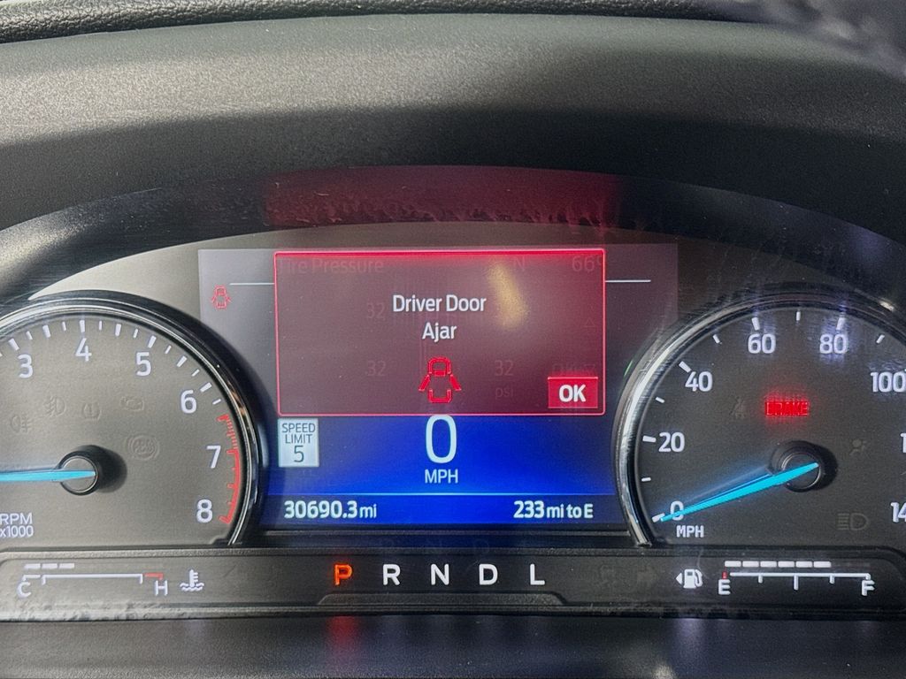 Used Car 2022 Ford Explorer  Xlt For Sale Under $30,000 In Austin, Texas