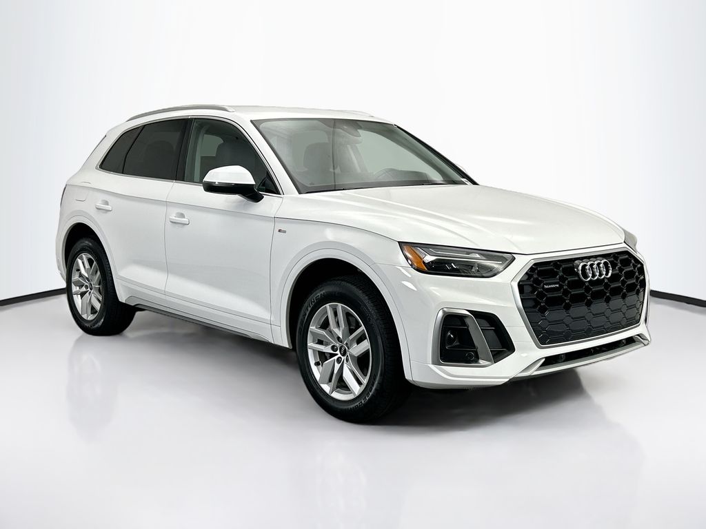 Thumbnail: 2023 Audi Q5 - 3