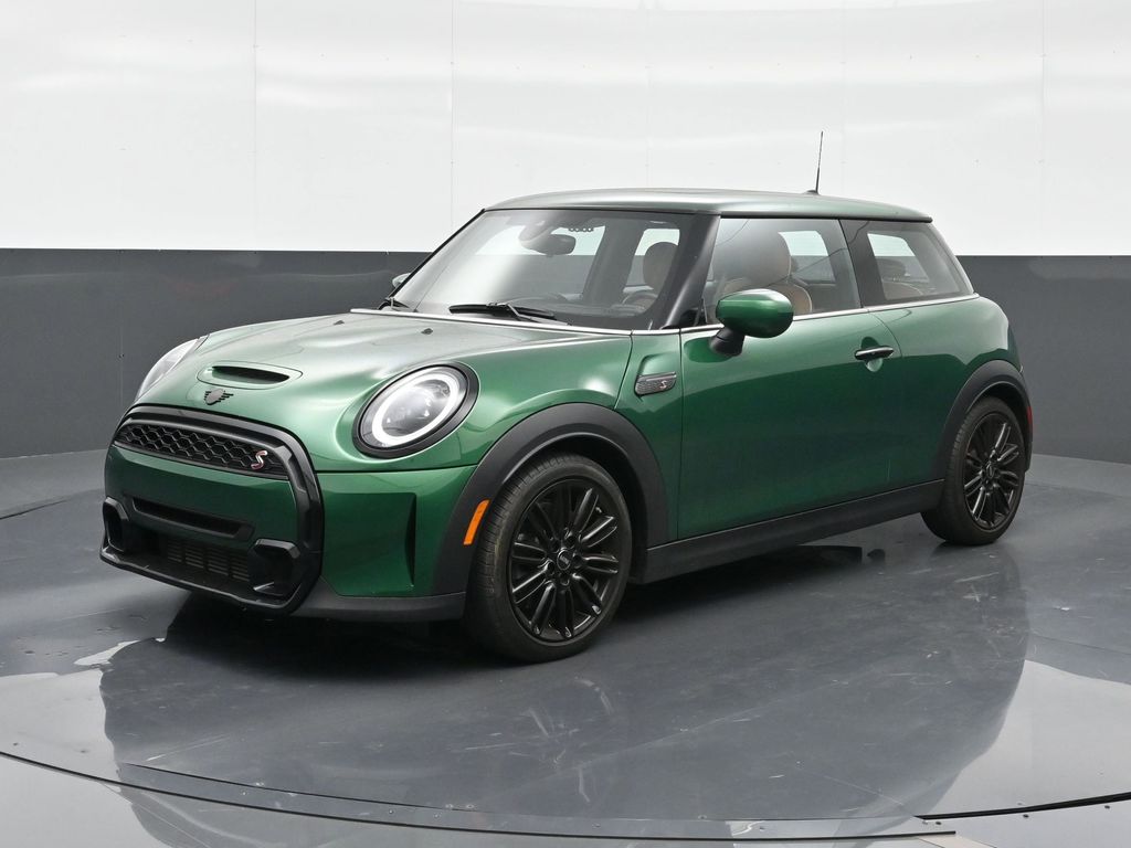 2024 MINI Hardtop Cooper S's photo