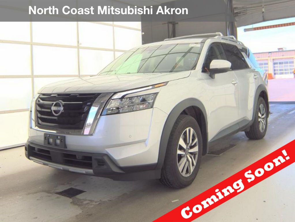 2023 Nissan Pathfinder SL 4WD's photo