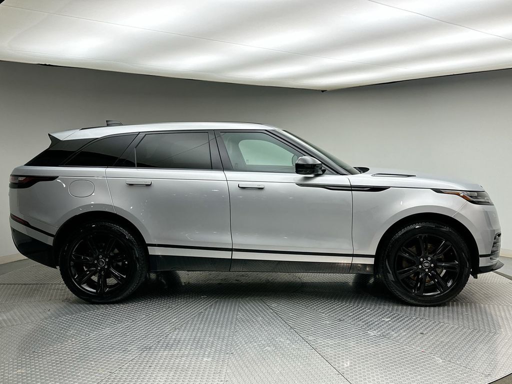 Thumbnail: 2023 Land Rover Range Rover Velar - 4