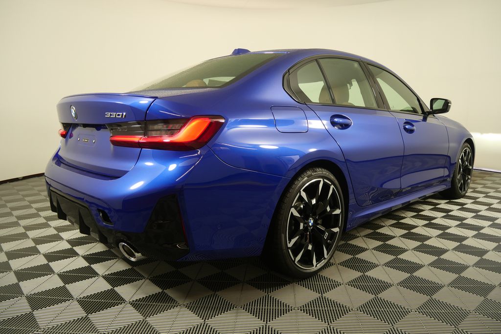 2025 BMW 3 Series 330i 3