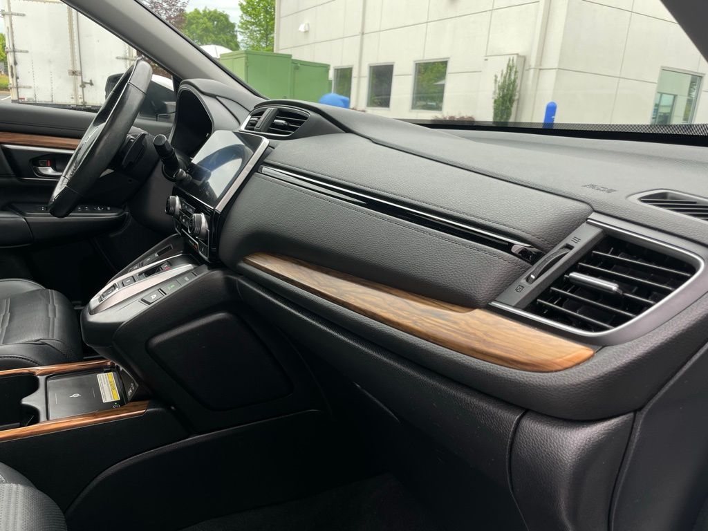 2022 Honda CR-V Touring 32