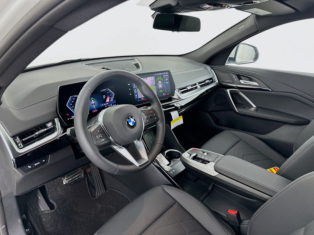 2025 BMW X2 xDrive28i 9