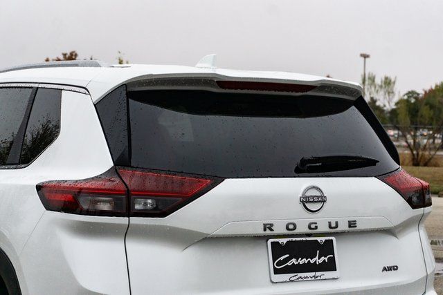 2025 Nissan Rogue SV 6