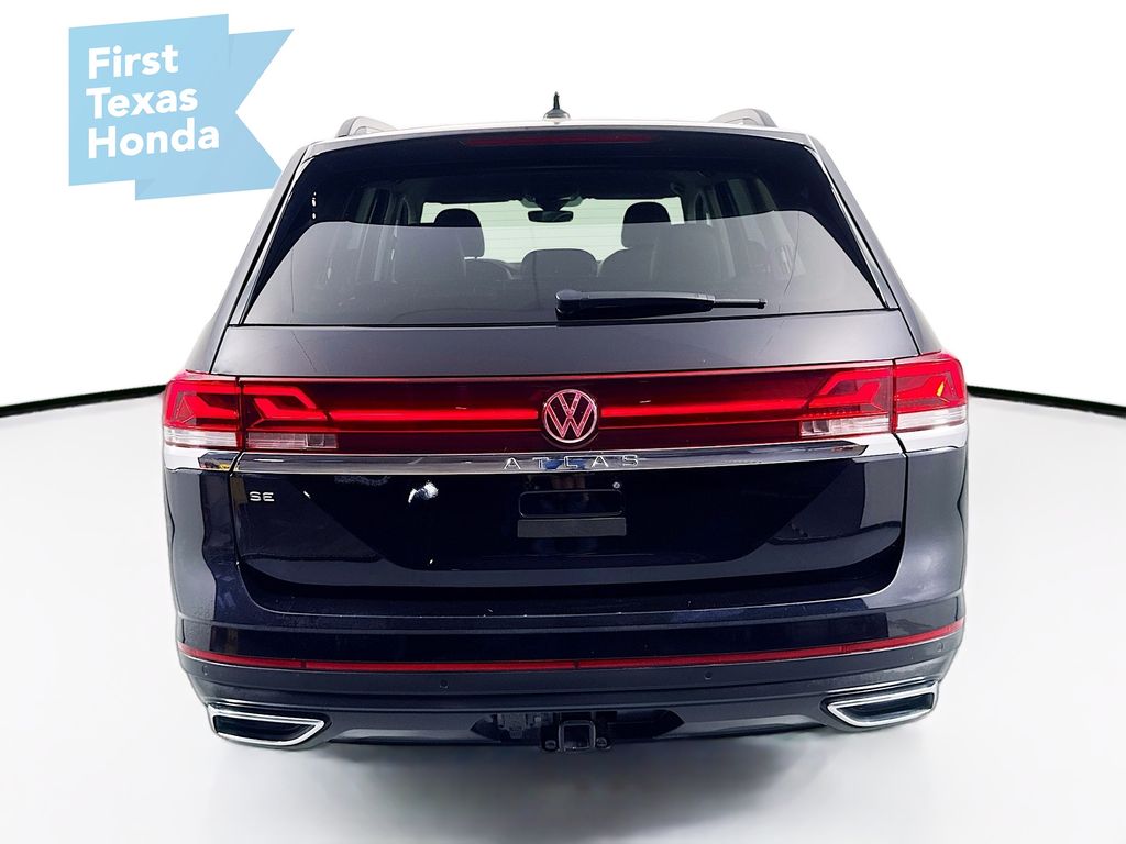 2024 Volkswagen Atlas 2.0T SE w/Technology photo