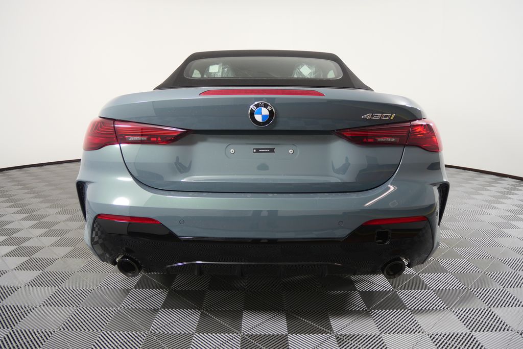 Thumbnail: 2026 BMW 4 Series - 5