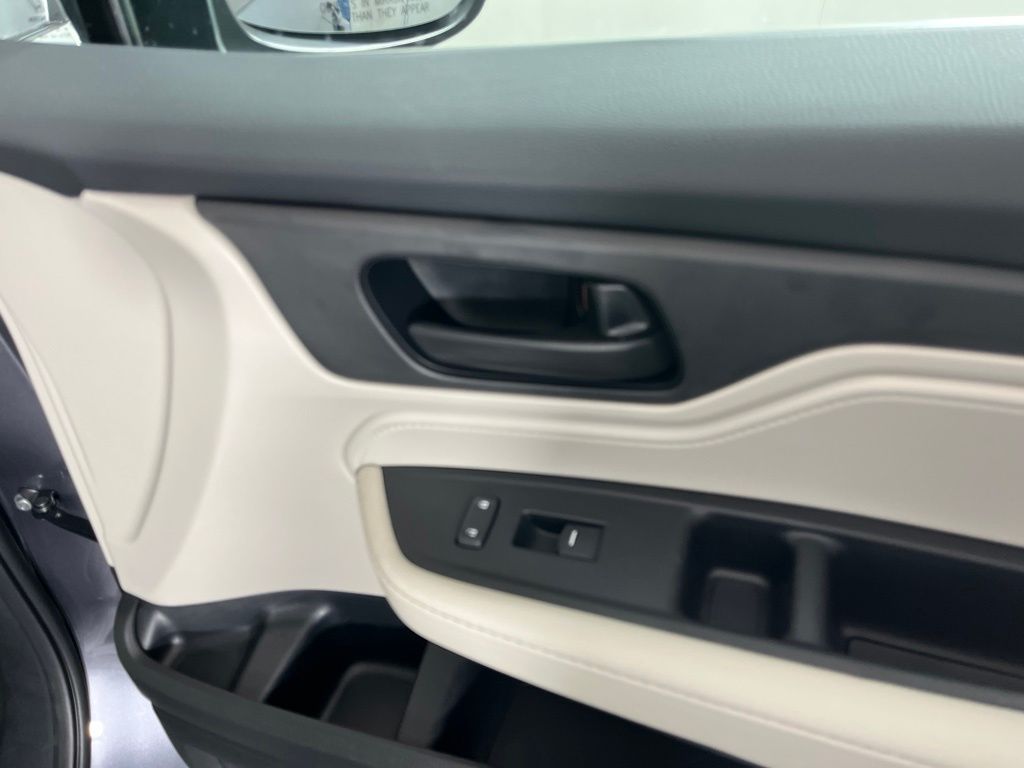 Thumbnail: 2026 Honda Odyssey - 9