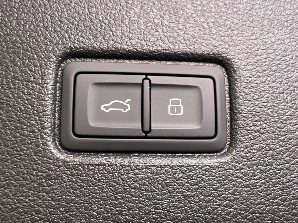 2026 Audi Q7 45 Premium Gray at Audi Porsche Sewickley