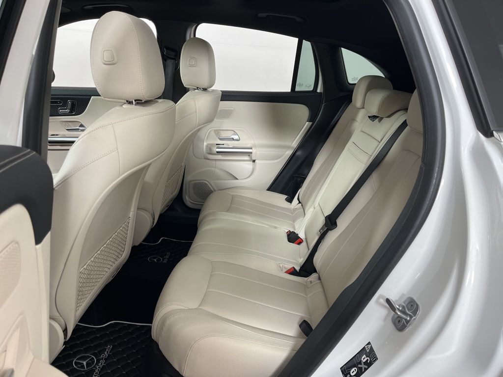 Thumbnail: 2024 Mercedes-Benz GLA - 24