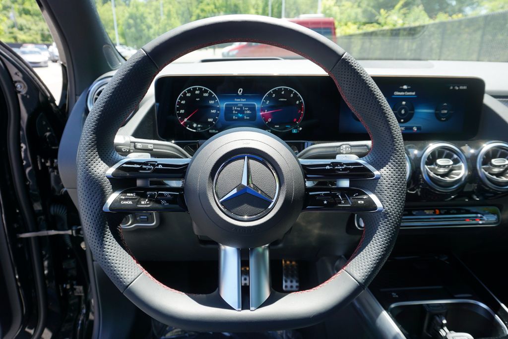Thumbnail: 2026 Mercedes-Benz GLA - 25