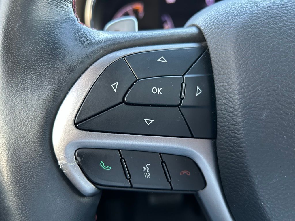 Thumbnail: 2019 Jeep Grand Cherokee - 21