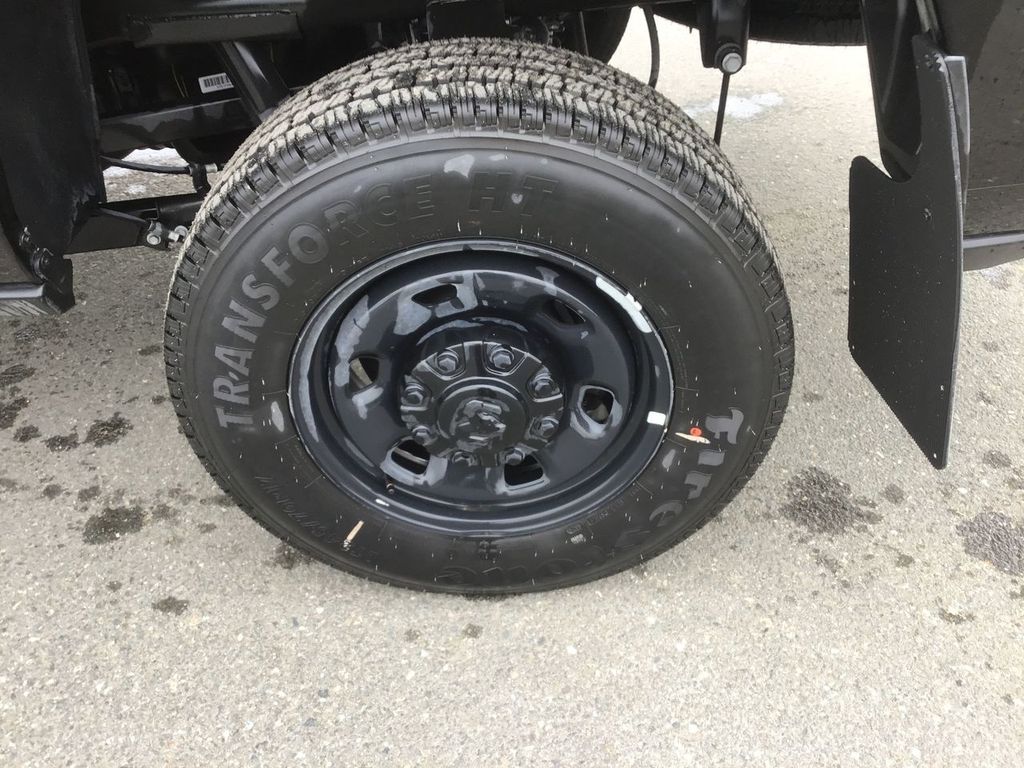 2025 RAM 2500 Tradesman - Photo 10