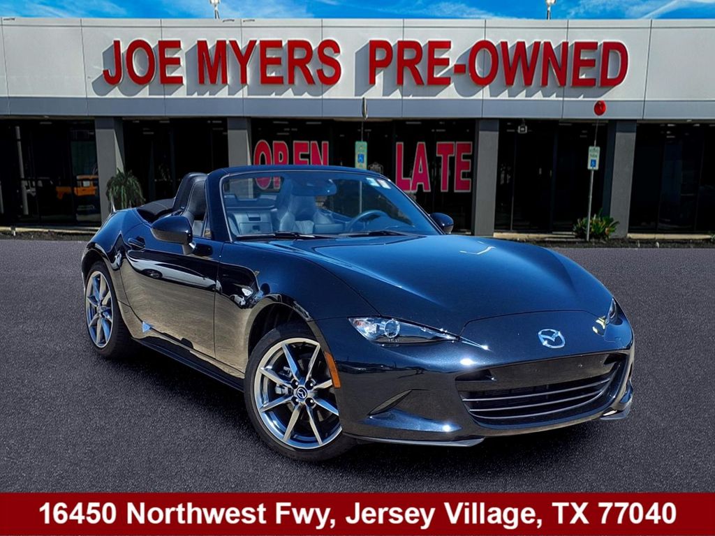 2023 Mazda MX-5 Miata Grand Touring - 0