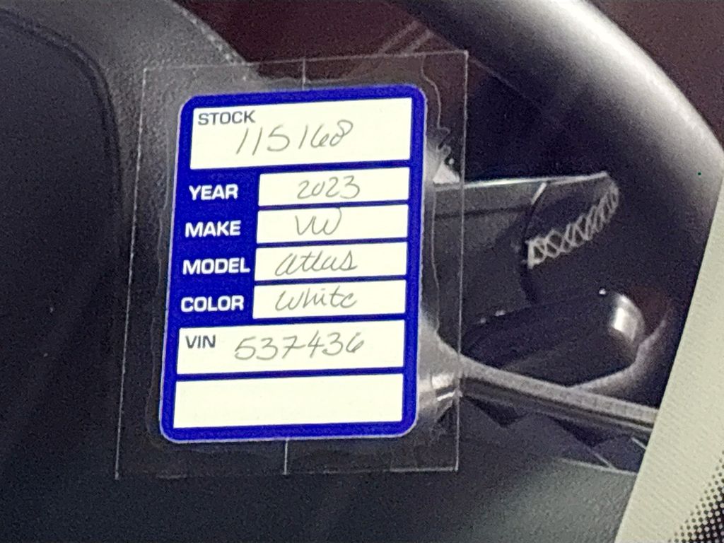 2023 Volkswagen Atlas 2.0T SE w/Technology