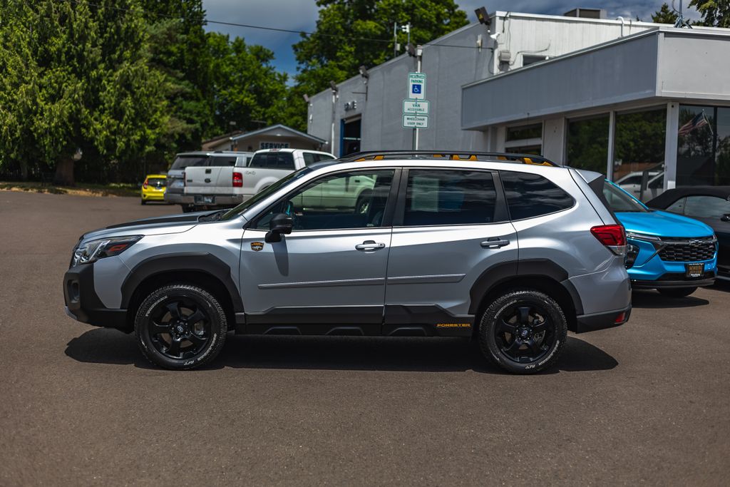 2024 Subaru Forester Wilderness thumbnail 11