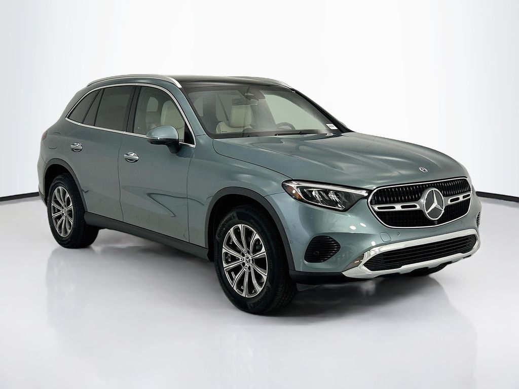 Thumbnail: 2027 Mercedes-Benz GLC - 3