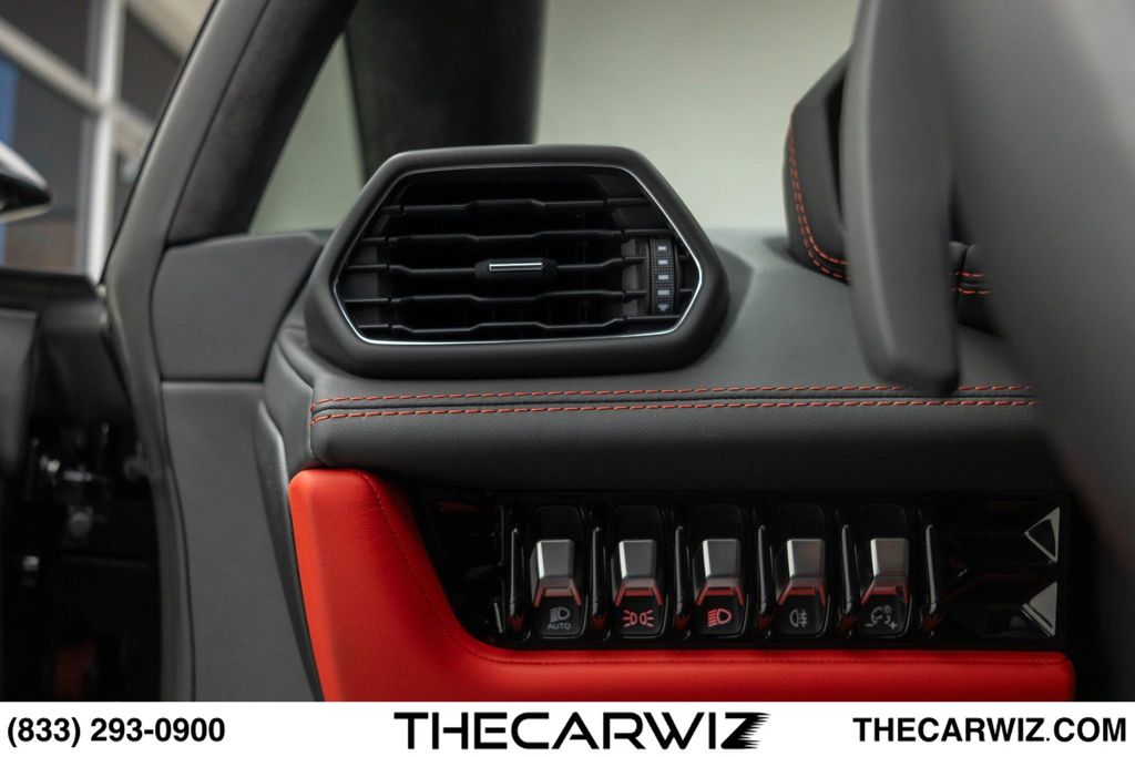 2024 Lamborghini Huracan EVO