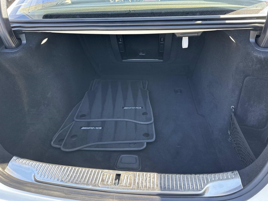 Thumbnail: 2022 Mercedes-Benz S-Class - 24