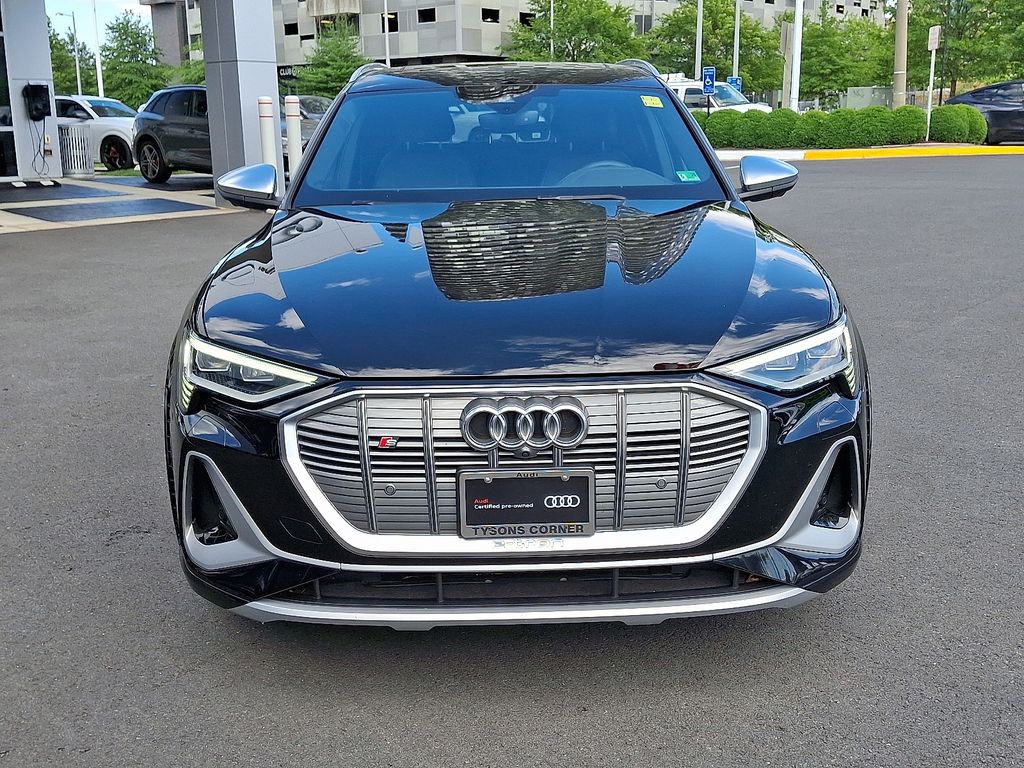 2022 Audi e-tron S Premium Plus 2