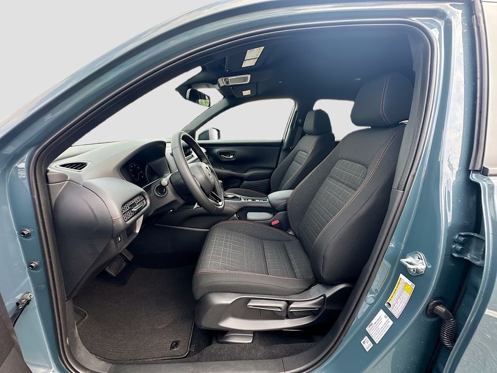 2025 Honda HR-V Sport 15