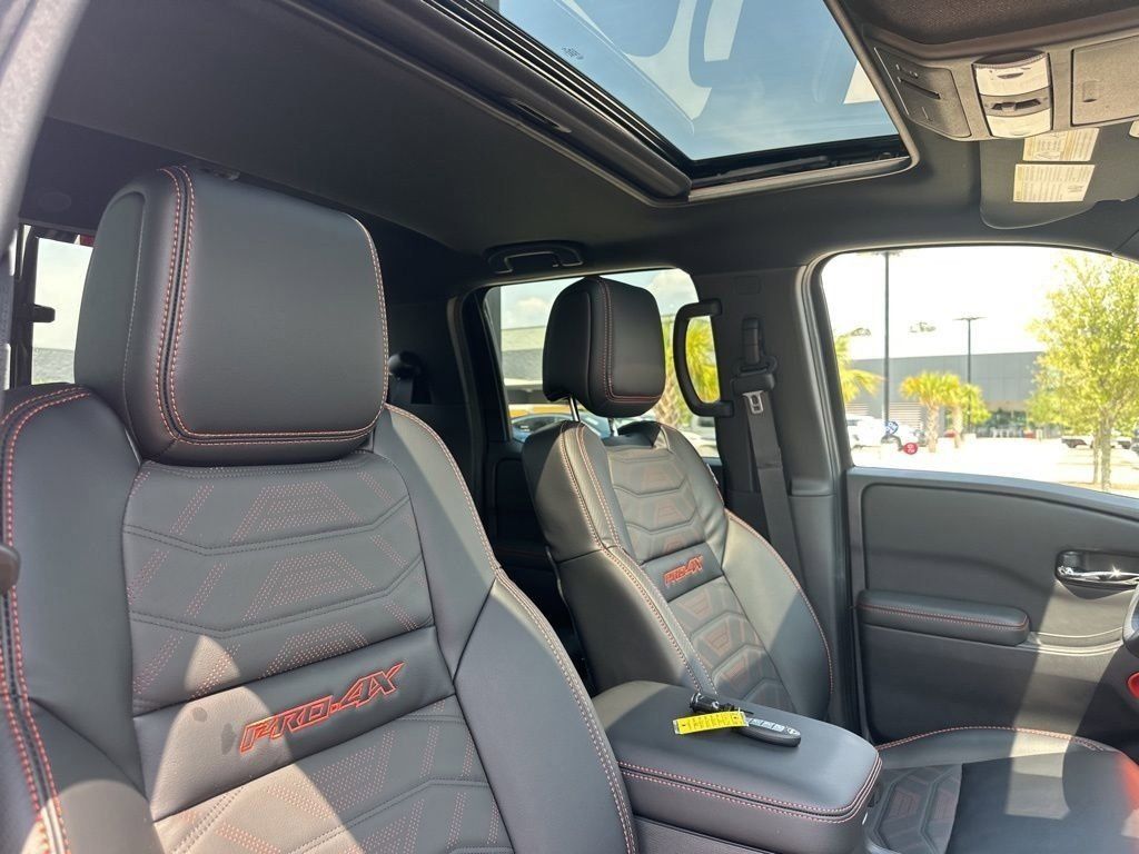 2025 Cardinal Red Metallic Tricoat Nissan Frontier PRO-4X 4X4 Truck