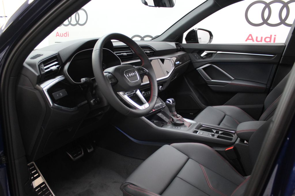 Thumbnail: 2025 Audi Q3 - 12