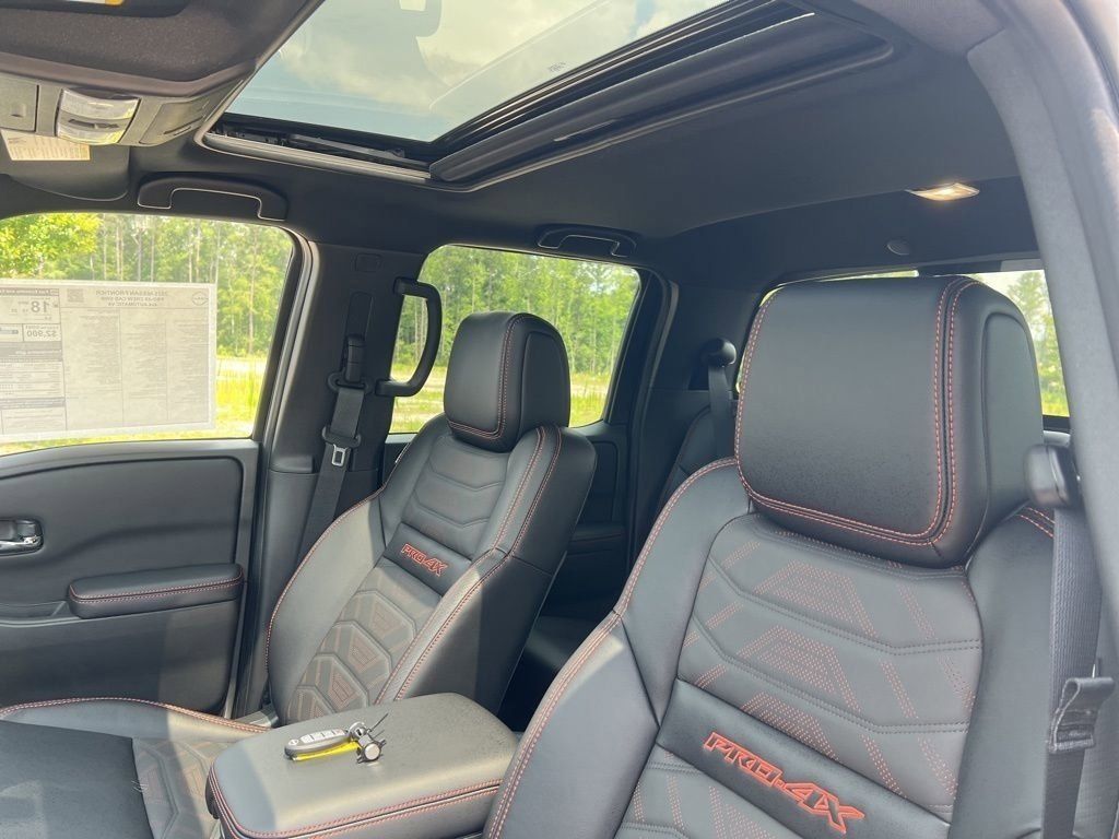 2025 Boulder Gray Pearl Nissan Frontier PRO-4X 4X4 Truck